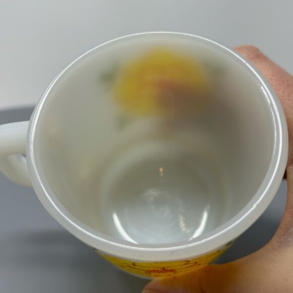Vintage Anchor Hocking Fire King Yellow Flower Mug - Picture 7 of 8